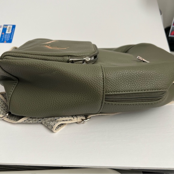 Thirty-one backpack. - Picture 4 of 9